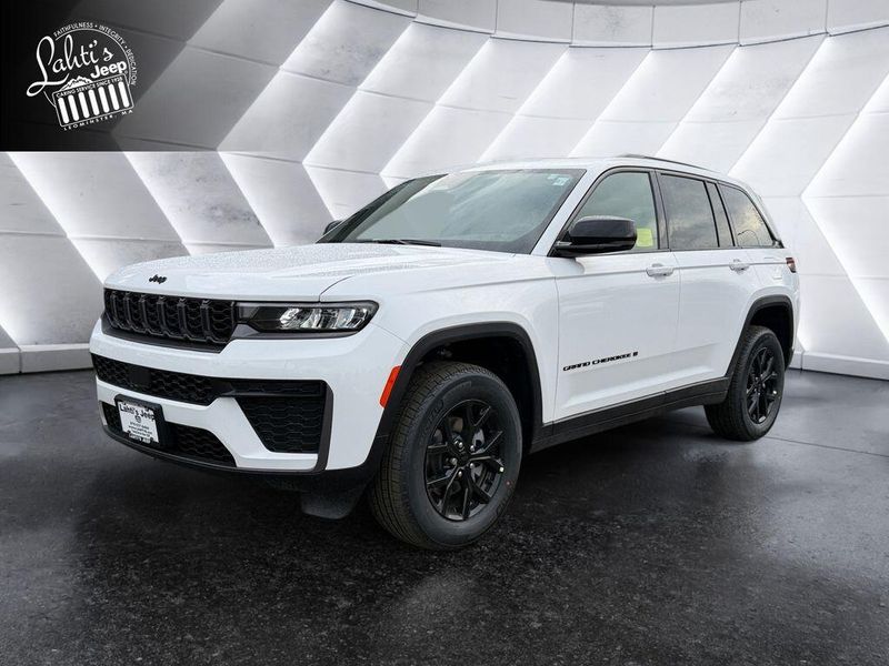 New 2026 Jeep Grand Cherokee Laredo Altitude 4x4
