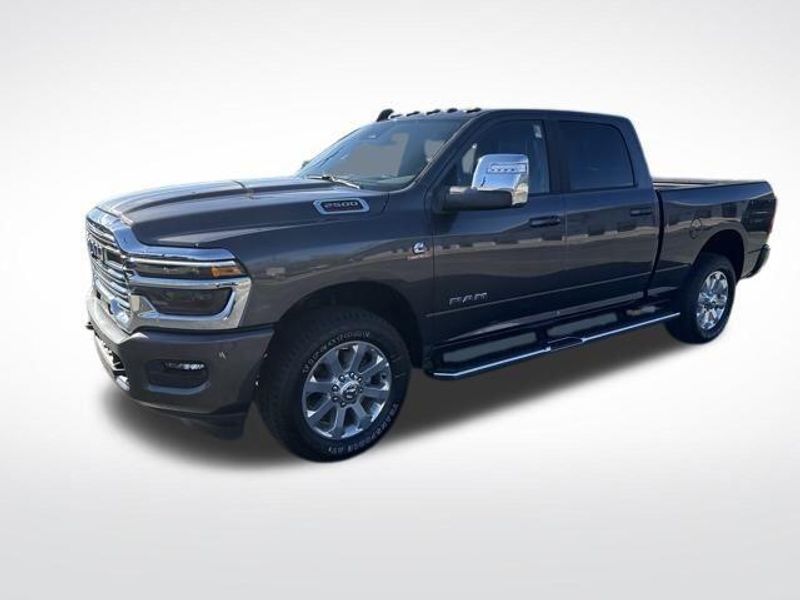 2026 RAM 2500 Laramie Crew Cab 4x2 6'4' Box
