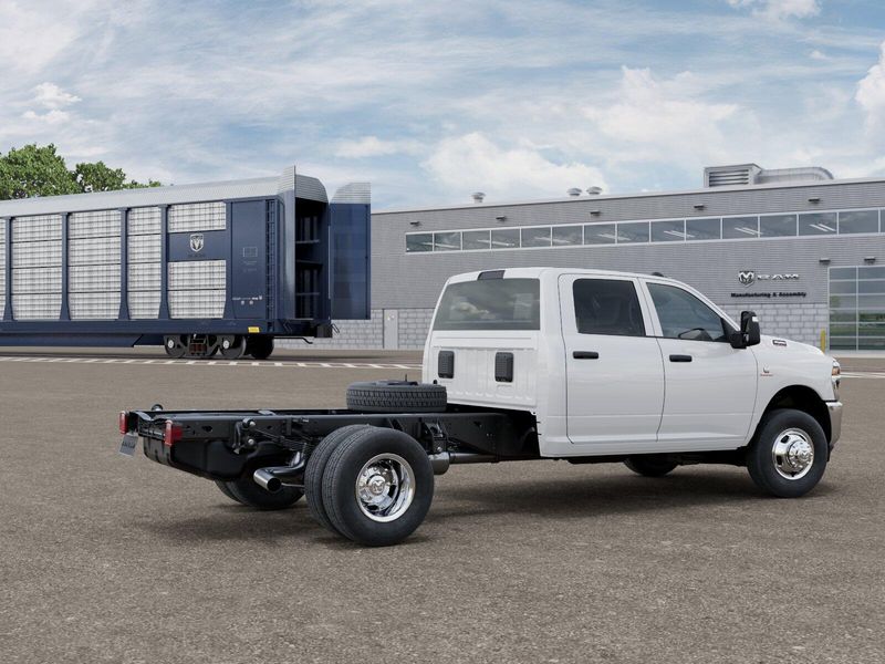 New 2027 RAM 3500 Tradesman Crew Cab Chassis 4x4 60
