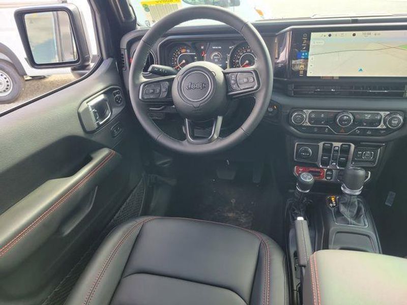New 2026 Jeep Wrangler 4-door Rubicon X