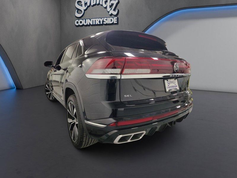 Used 2025 Volkswagen Atlas Cross Sport SEL Premium R-Line w/Sunroof/NavImage 13