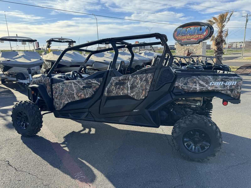 2024 CAN-AM COMMANDER MAX XT 1000R WILDLAND CAMO in a CAMO exterior color. Family PowerSports (877) 886-1997 familypowersports.com 