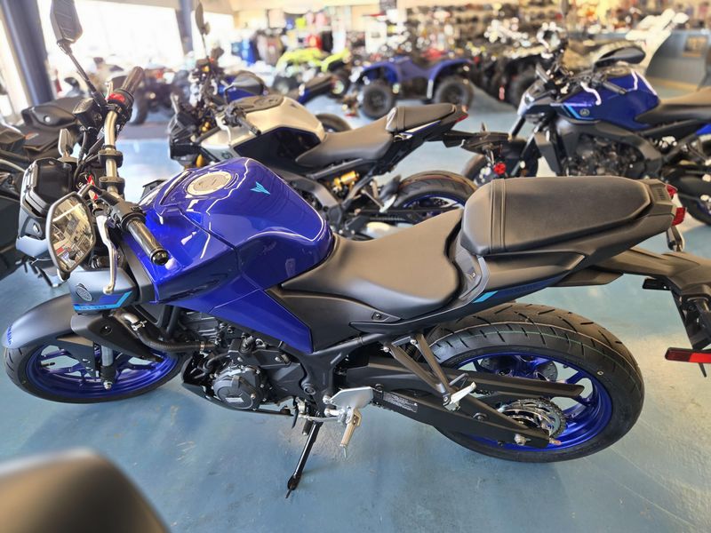 2025 Yamaha MT03 TEAM BLUE Image 4