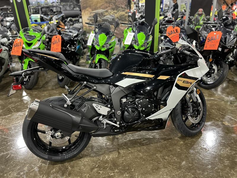 New 2026 Kawasaki NINJA ZX-6R ABS Image 5