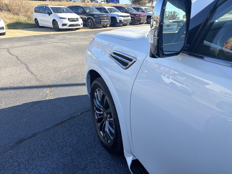 Used 2023 Nissan Armada PlatinumImage 12