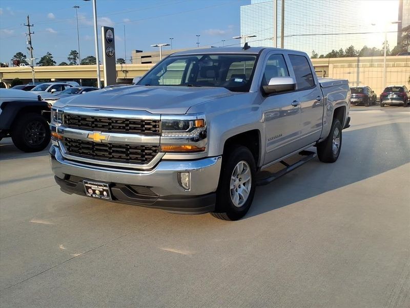 Used 2018 Chevrolet Silverado 1500 LTImage 2
