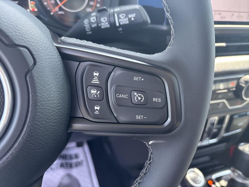 Used 2026 Jeep Wrangler Sport SImage 16