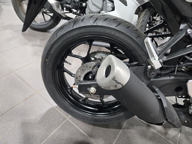 USED 2026 YAMAHA YZF-R3 ABS 70TH ANNIVERSARY EDITION Image 19