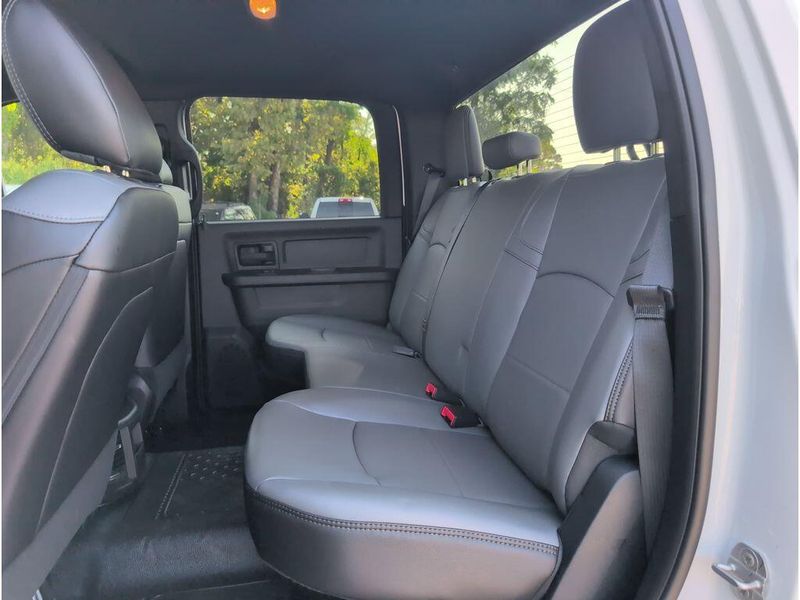 New 2026 RAM 3500 Tradesman Crew Cab Chassis 4x4 60