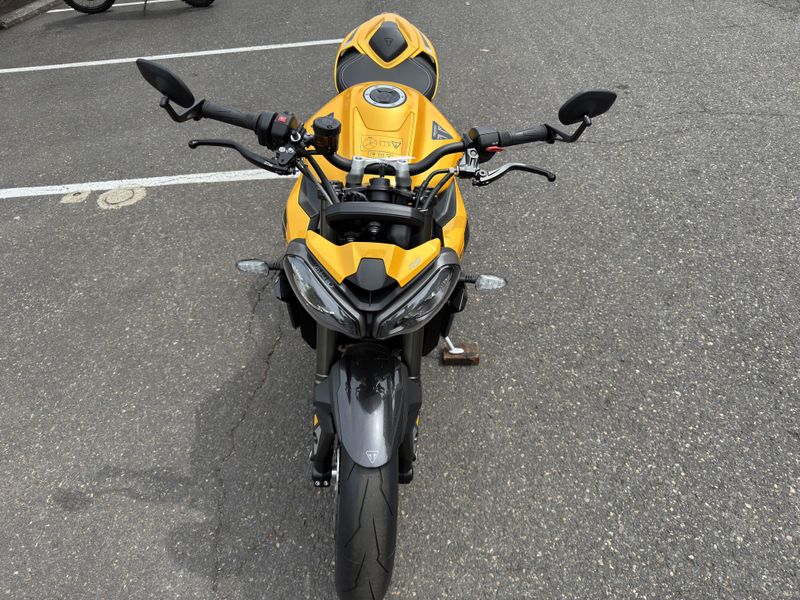 2025 Triumph Street Triple 765 RS - COSMIC YELLOW 