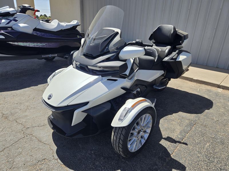 NEW 2026 CAN-AM SPYDER RT SEATOSKY Image 4