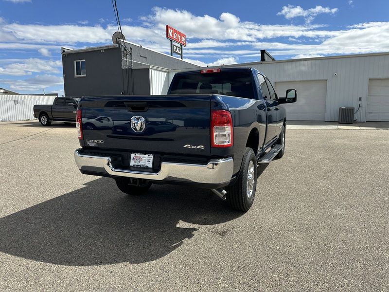 2024 RAM 2500 Big Horn Crew Cab 4x4 6