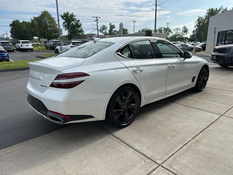2022 Genesis G70 3.3TImage 5