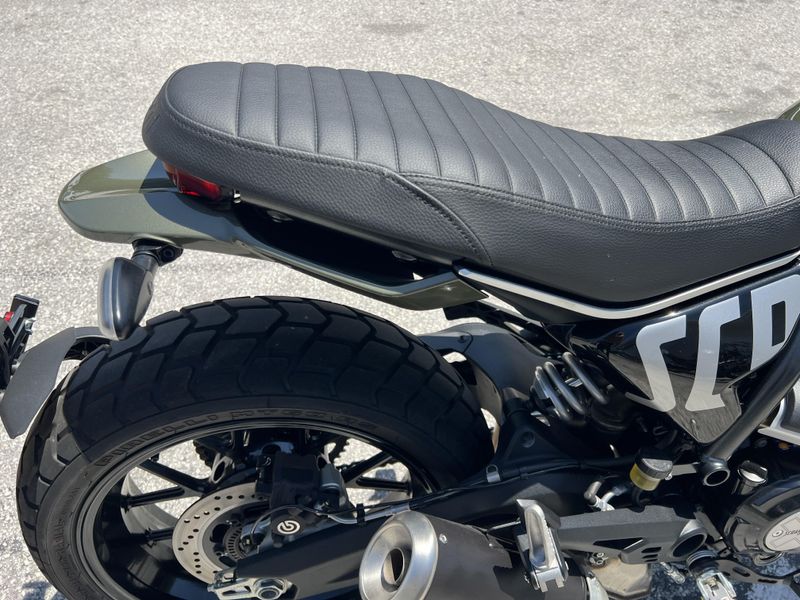 2023 Ducati Scrambler Icon 