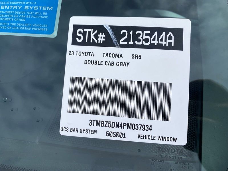 2023 Toyota Tacoma SR5Image 33