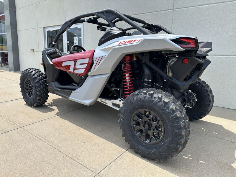 2025 Can-Am MAVERICK X3 X DS TURBO RR SMARTSHOXImage 3