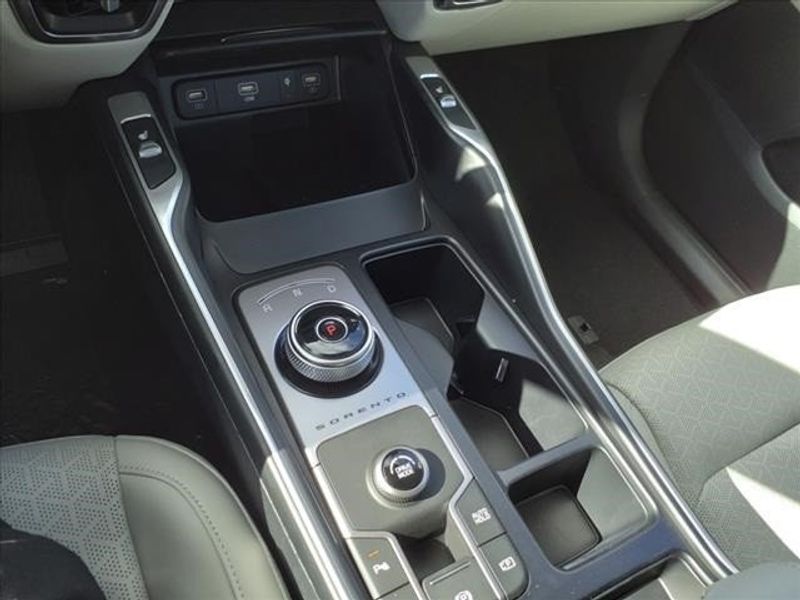 2024 Kia Sorento Hybrid EX in a Steel Gray exterior color and Grayinterior. Perris Valley Auto Center 951-657-6100 perrisvalleyautocenter.com 