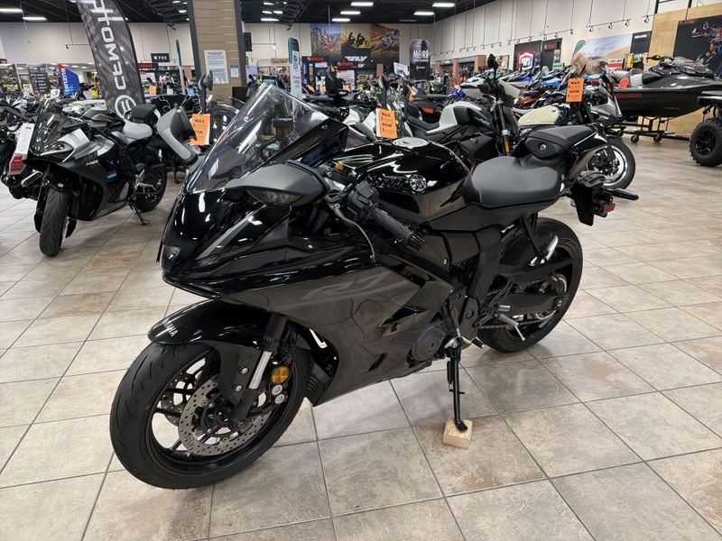 Used 2026 Yamaha YZF-R7 CA Image 13