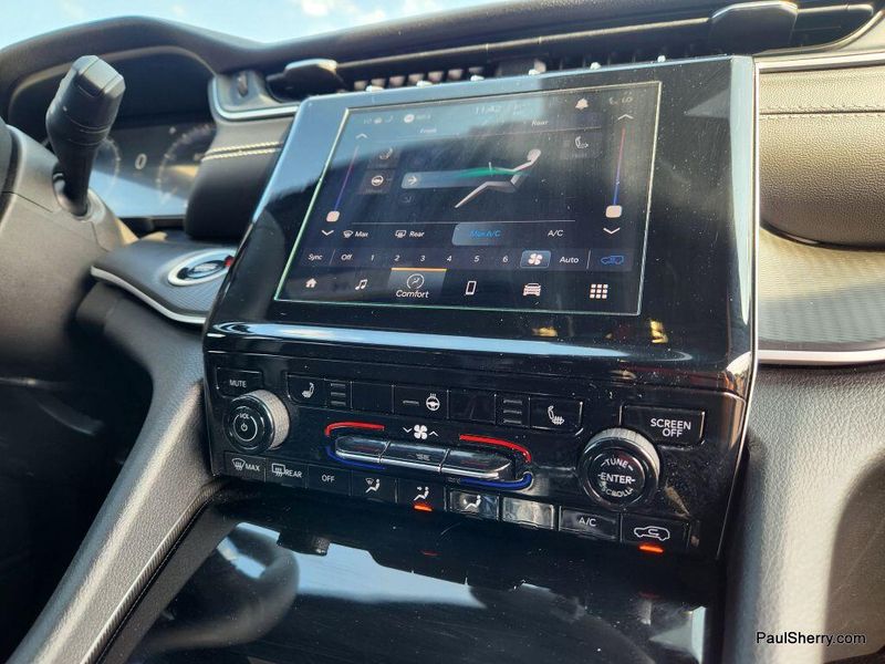 Used 2024 Jeep Grand Cherokee L Altitude