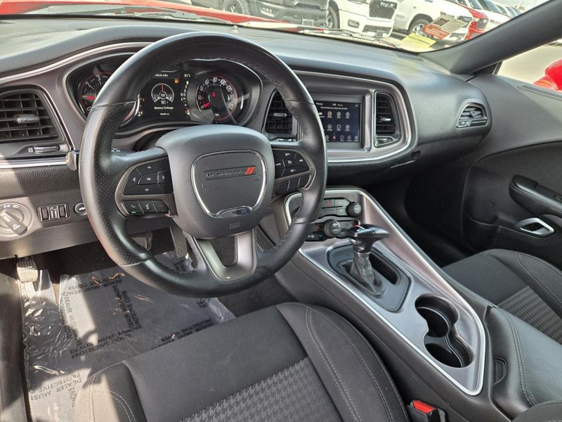 Used 2019 Dodge Challenger SXT RWD