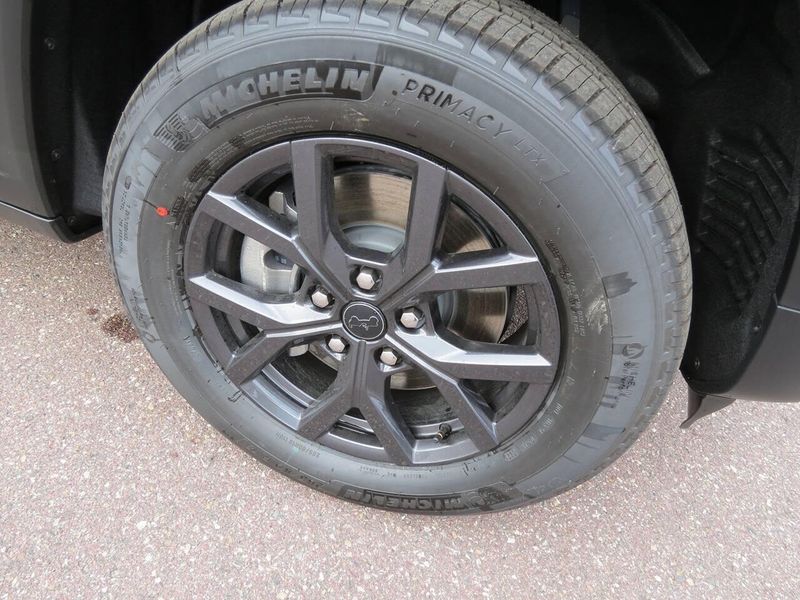 New 2027 Jeep Grand Cherokee L Laredo Altitude 4x4Image 11