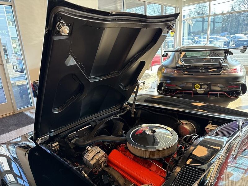1967 Chevrolet Corvette 327/300 3-speed