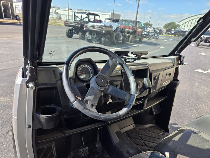 USED 2019 POLARIS RANGER XP 900 EPS SILVER PEARL Image 14