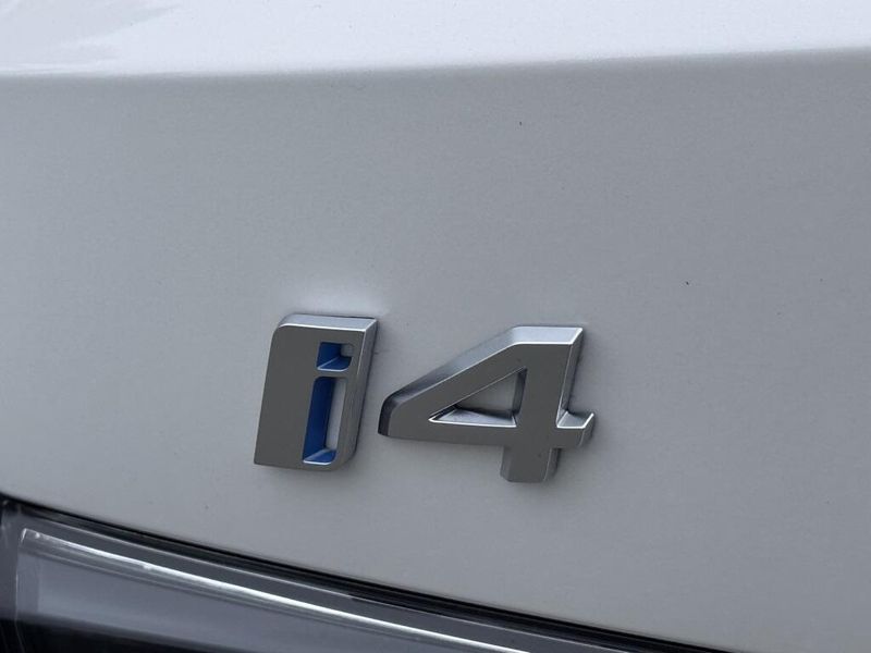 2024 BMW i4 eDrive35Image 14
