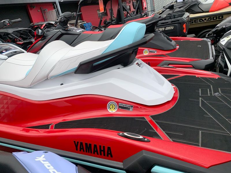 New 2025 Yamaha VX LIMITED Image 3