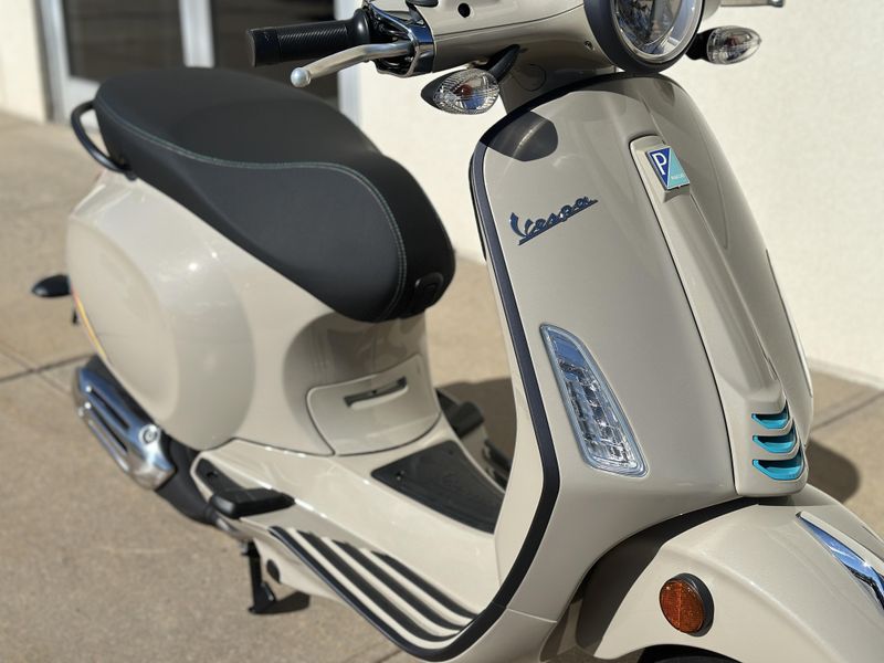 2024 Vespa PRIMAVERA 50 SPORT Image 8