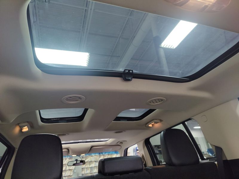 2015 Ford Flex SEL AWD w/Vista Roof & NavigationImage 8