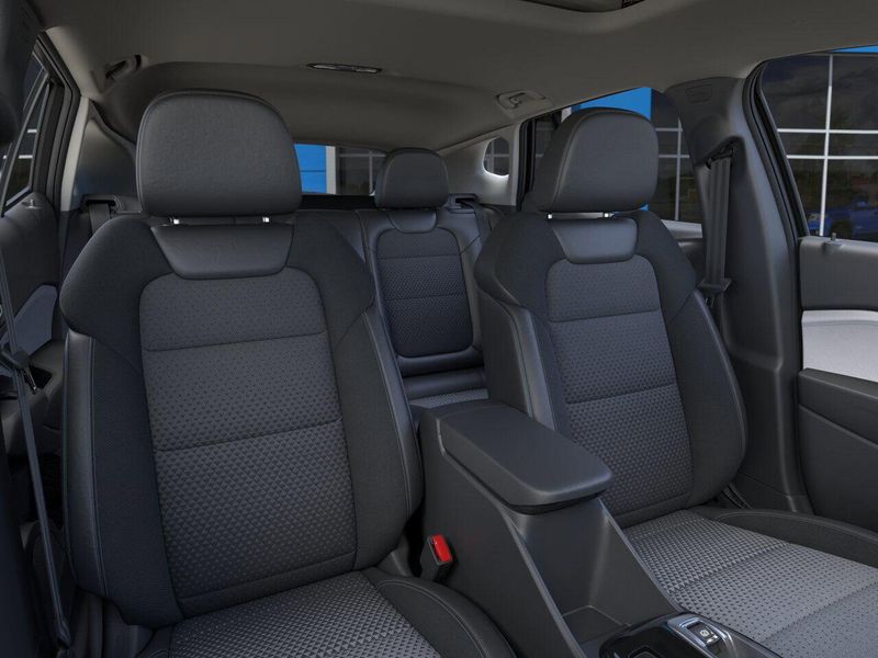 New 2025 Chevrolet Trax LTImage 16