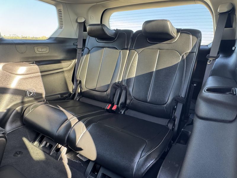 Used 2024 Jeep Grand Cherokee L LimitedImage 32