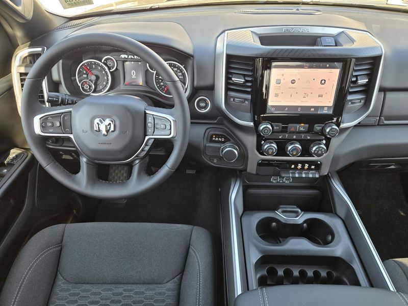 New 2026 RAM 1500 Big Horn Crew Cab 4x2 5'7' Box