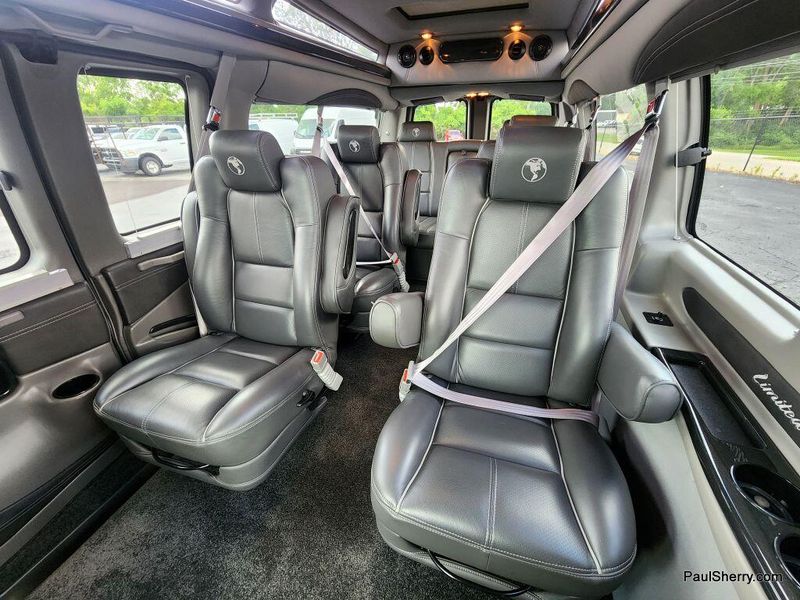 2017 GMC Savana 2500 Image 4