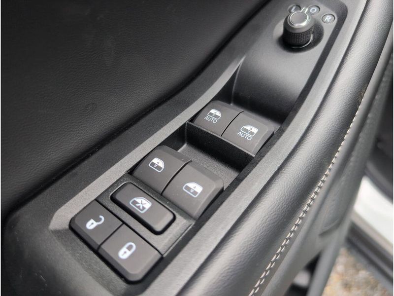New 2026 Jeep Grand Cherokee L Laredo Altitude 4x4Image 12