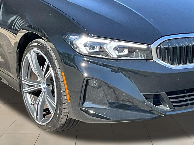 2024 BMW 3 Series 330e iPerformanceImage 9