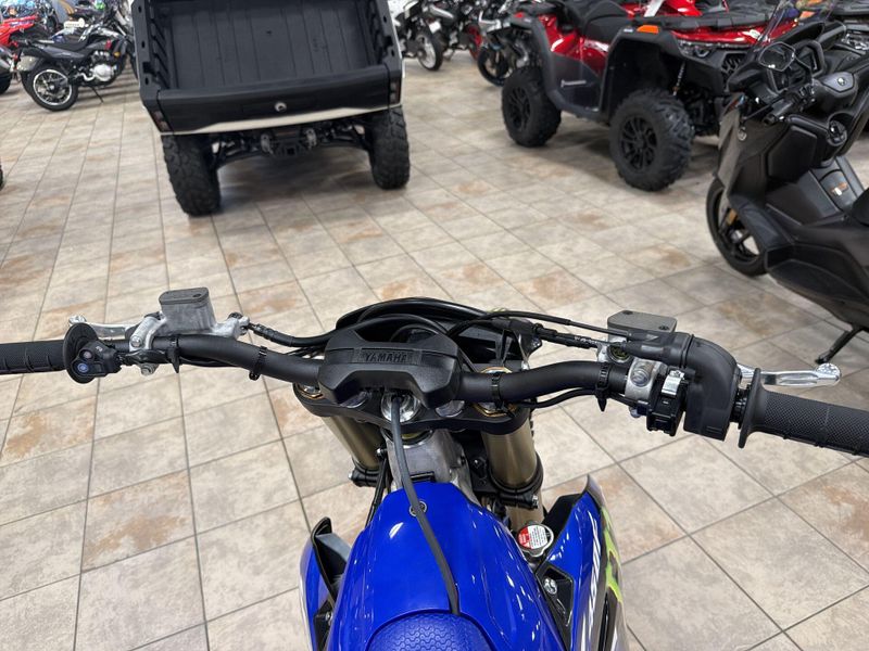 New 2027 Yamaha YZ450F MONSTER EDITION Image 23