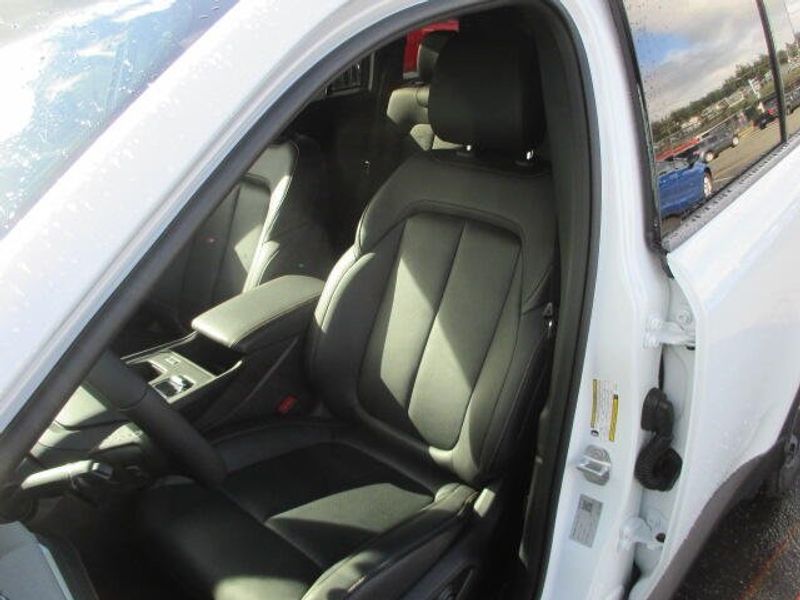 New 2026 Jeep Cherokee Limited 4x4Image 16