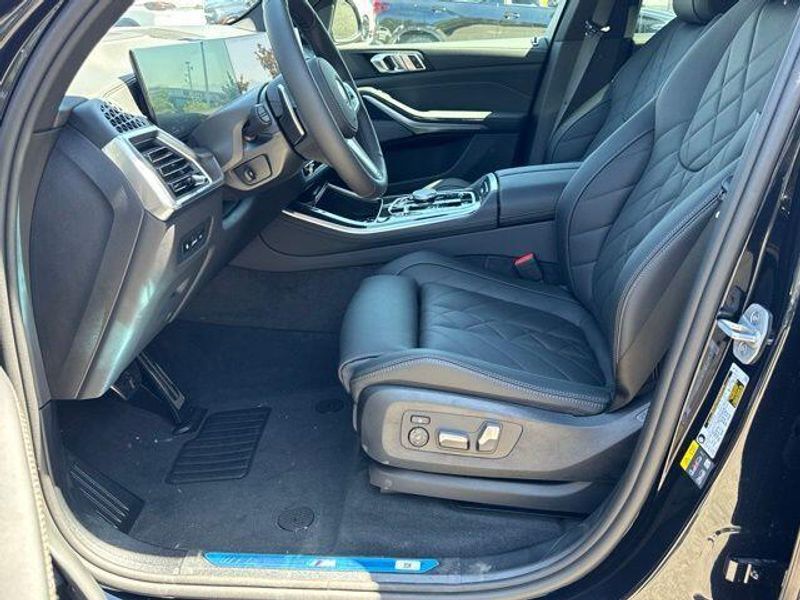 New 2026 BMW X5 xDrive50eImage 17