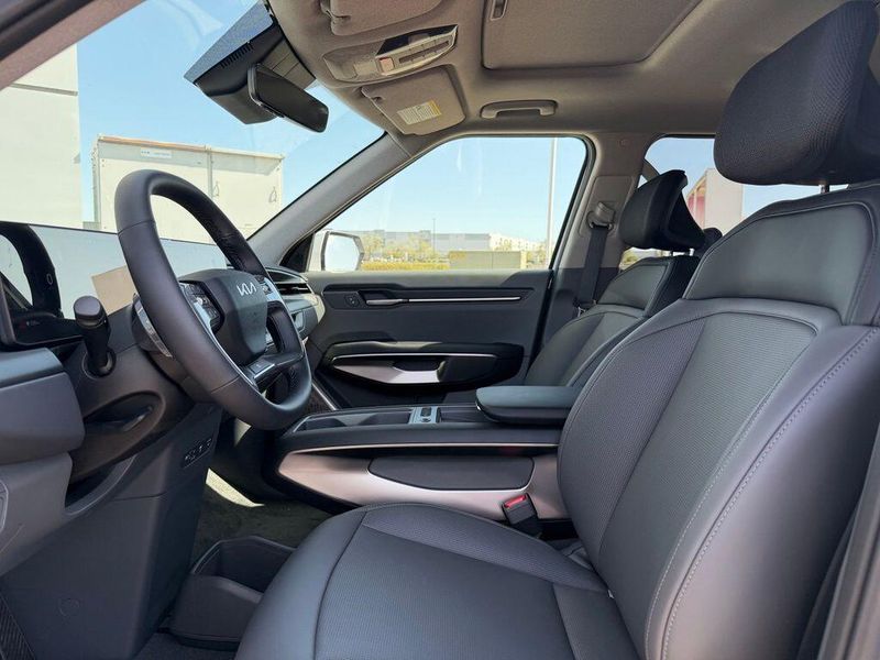 New 2026 Kia EV9 Light Long RangeImage 10