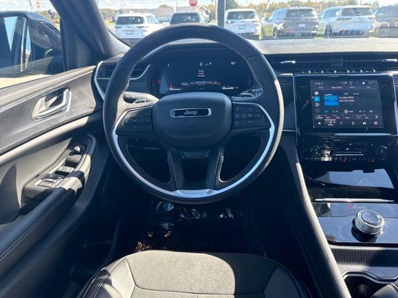 2025 Jeep Grand Cherokee Altitude X 4x4