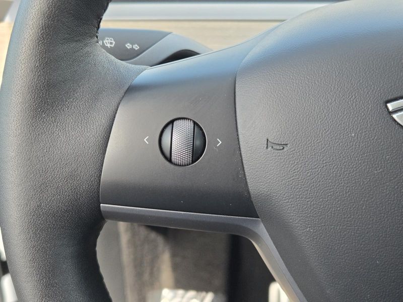Used 2022 Tesla Model Y Performance AWD
