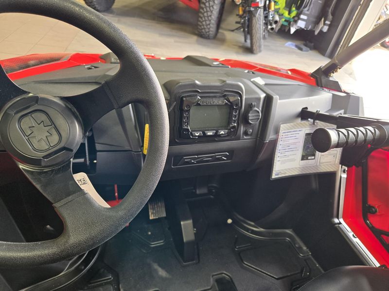 NEW 2026 POLARIS RZR 200 EFI Image 18