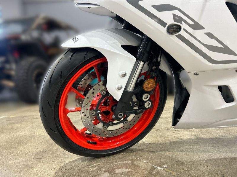 2023 Yamaha YZF-R7 Image 12