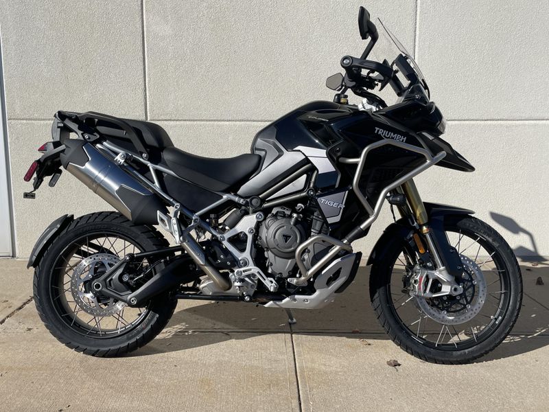 2024 Triumph TIGER 1200 RALLY EXPLORERImage 2