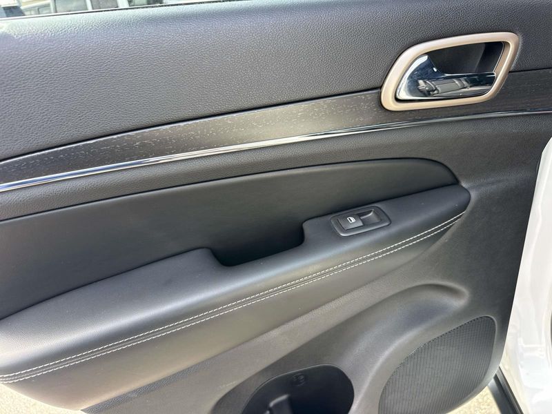 Used 2015 Jeep Grand Cherokee 4WD 4dr Limited