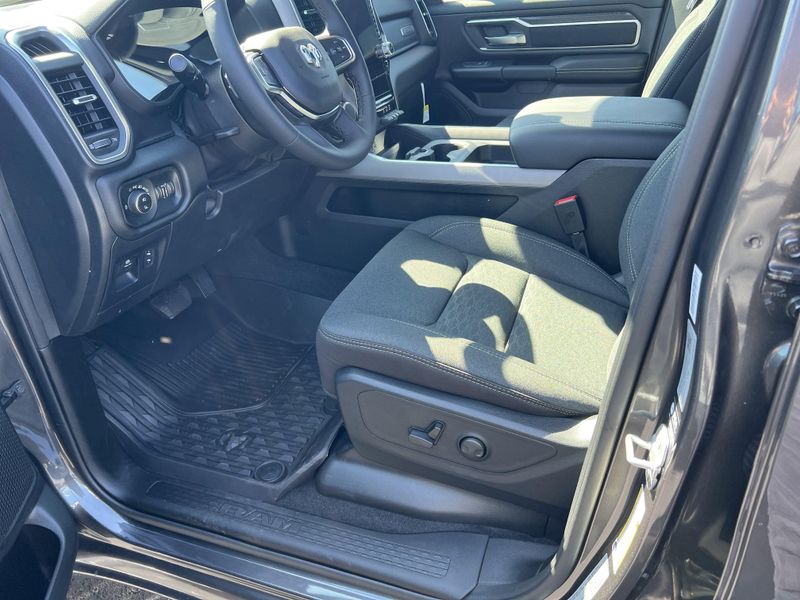 New 2025 RAM 1500 Big Horn Crew Cab 4x4 5