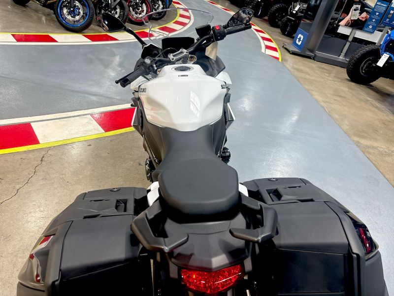 New 2026 Suzuki GSX-S1000GT+ Image 15