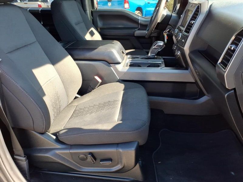 2019 Ford F-150 XLT photo 4